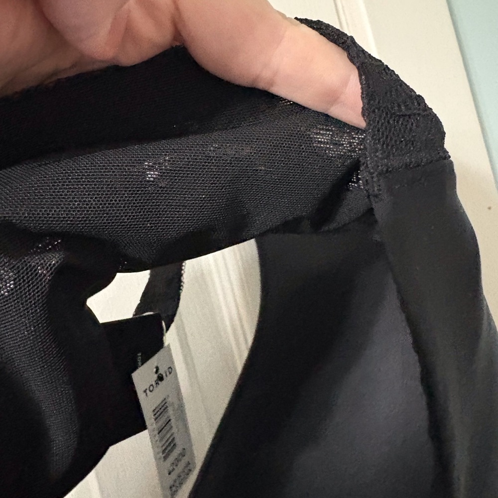 Torrid Black Cross-Back Bra - Picture 8 of 9